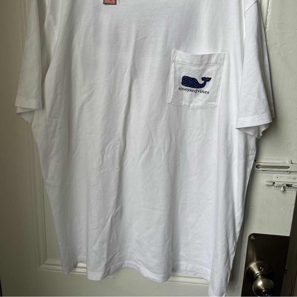 Vineyard Vines Men’s XL short sleeve tee